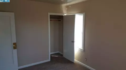 1485 E Sequoia Ave, Tulare, CA 93274 photo 4