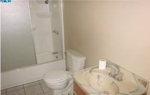 15729 Wisteria Dr, Ivanhoe, CA 93235 photo 6