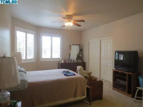 3914 E Cambridge Ave, Visalia, CA 93292 photo 4