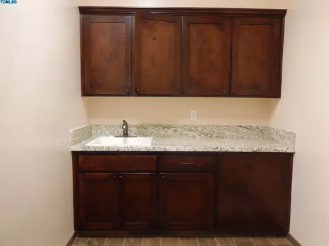 1938 Academy Ave, Tulare, CA 93274 photo 19