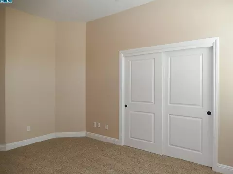 1938 Academy Ave, Tulare, CA 93274 photo 9