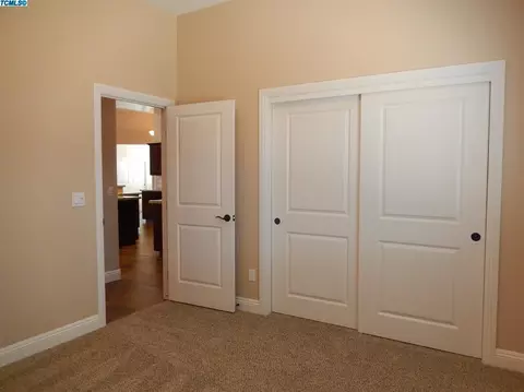 1938 Academy Ave, Tulare, CA 93274 photo 10