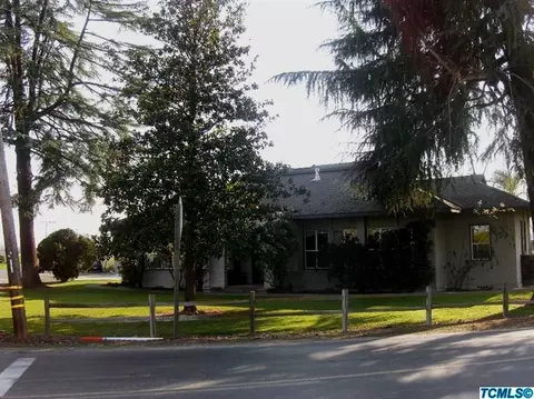 1891 N Belmont, Exeter, CA 93221 photo 2