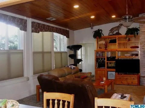 1891 N Belmont, Exeter, CA 93221 photo 6