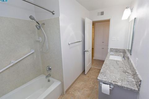 2734 W Beech Ave, Visalia, CA 93277 photo 24