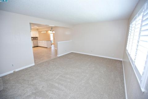 2734 W Beech Ave, Visalia, CA 93277 photo 14