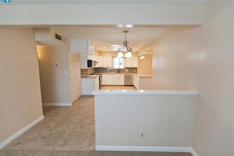 2734 W Beech Ave, Visalia, CA 93277 photo 13