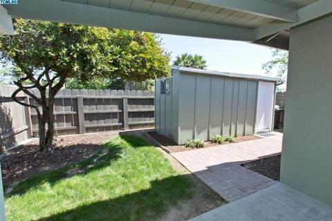 2734 W Beech Ave, Visalia, CA 93277 photo 27