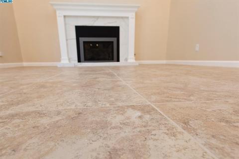 2734 W Beech Ave, Visalia, CA 93277 photo 10