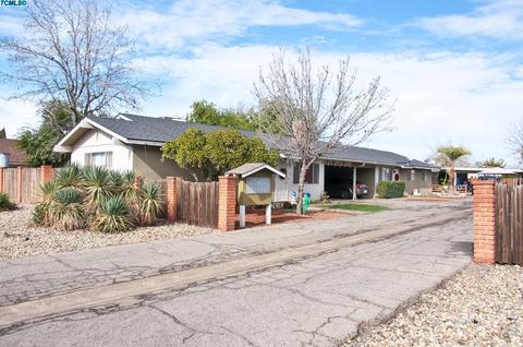 771 E Honolulu St, Lindsay, CA 93247 photo 1