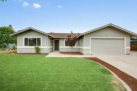 1421 Joyce Pl, Exeter, CA 93221 photo 1