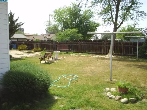 1013 S Elm St, Pixley, CA 93256 photo 21