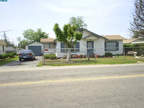 1013 S Elm St, Pixley, CA 93256 photo 1