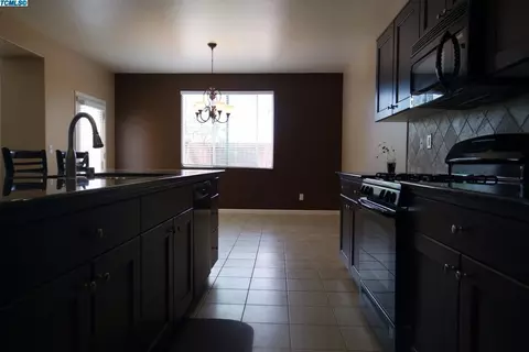 975 Lavender, Dinuba, CA 93618 photo 30