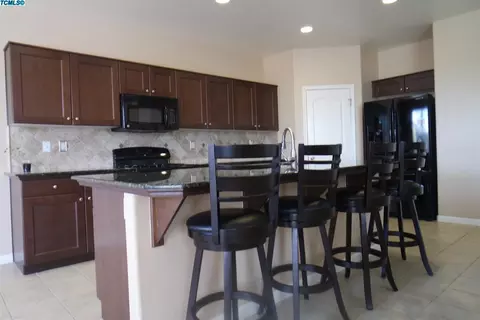 975 Lavender, Dinuba, CA 93618 photo 24