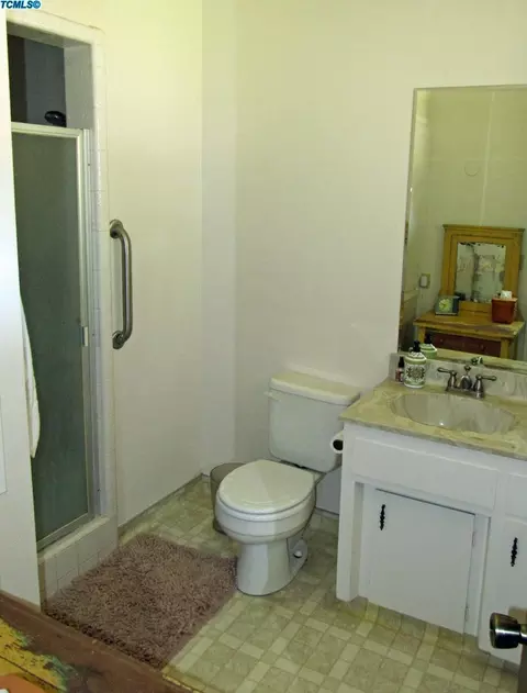 709 W Pine St, Exeter, CA 93221 photo 14