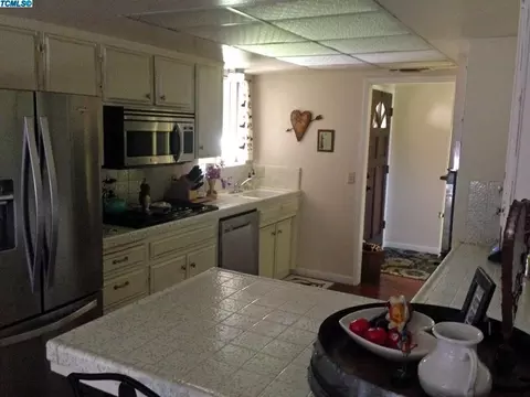 709 W Pine St, Exeter, CA 93221 photo 11