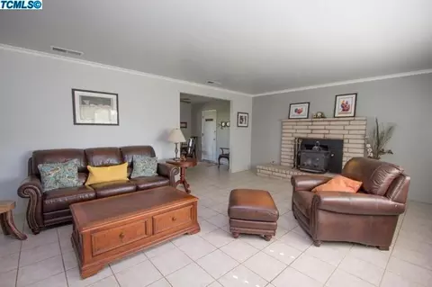 11246 S Clovis Ave, Selma, CA 93662 photo 6