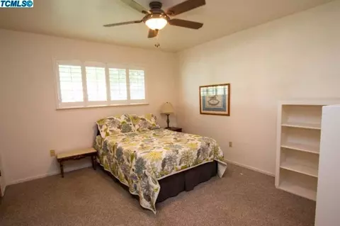 11246 S Clovis Ave, Selma, CA 93662 photo 17