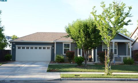 496 E Abbott Ave, Reedley, CA 93654 photo 1