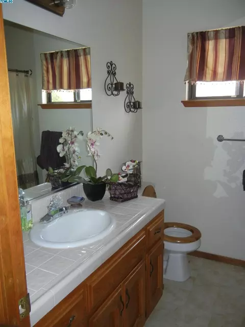 428 Benjamin Ct, Exeter, CA 93221 photo 16