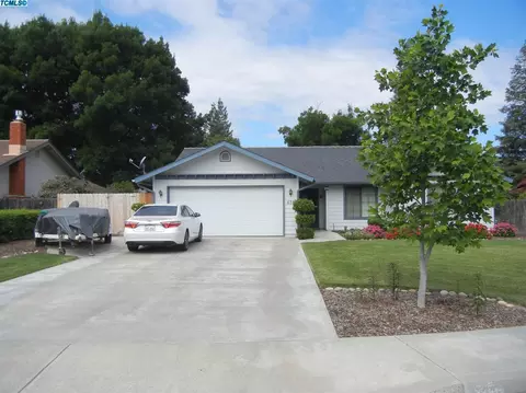 428 Benjamin Ct, Exeter, CA 93221 photo 4
