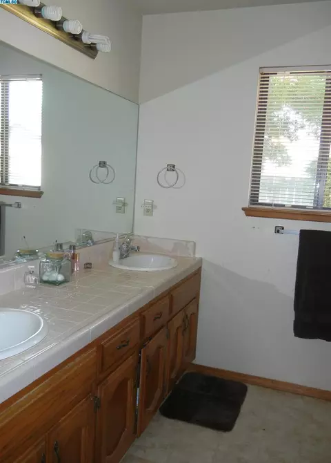 428 Benjamin Ct, Exeter, CA 93221 photo 18