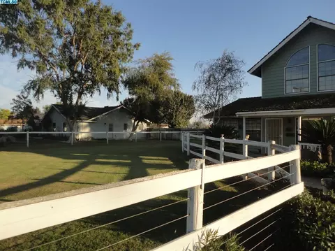 17865 Avenue 278, Exeter, CA 93221 photo 3