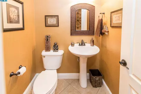 2324 Sierra Madre Ave, Clovis, CA 93611 photo 28