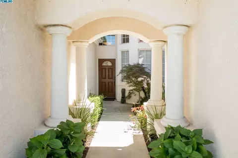 2324 Sierra Madre Ave, Clovis, CA 93611 photo 5