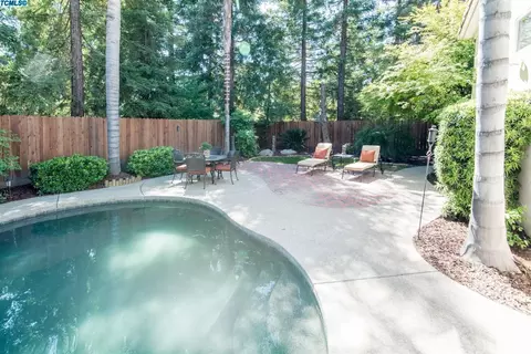 2324 Sierra Madre Ave, Clovis, CA 93611 photo 34