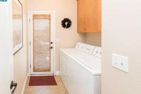 2324 Sierra Madre Ave, Clovis, CA 93611 photo 15