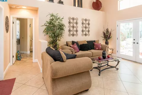 2324 Sierra Madre Ave, Clovis, CA 93611 photo 27