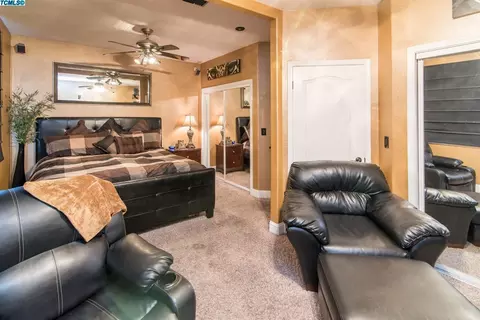 2324 Sierra Madre Ave, Clovis, CA 93611 photo 21