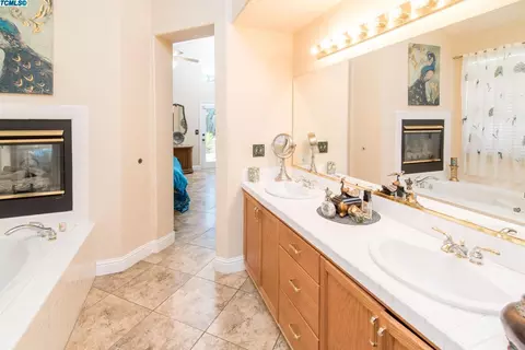 2324 Sierra Madre Ave, Clovis, CA 93611 photo 24