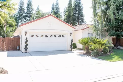 2324 Sierra Madre Ave, Clovis, CA 93611 photo 4
