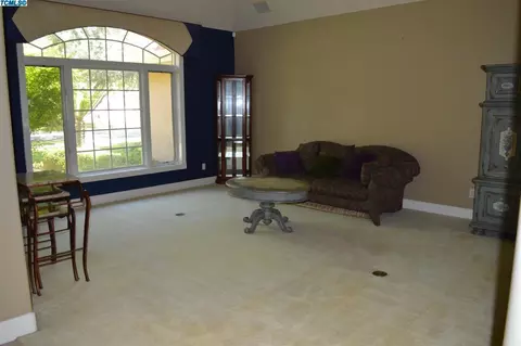 3537 E Vassar Ct, Visalia, CA 93292 photo 9