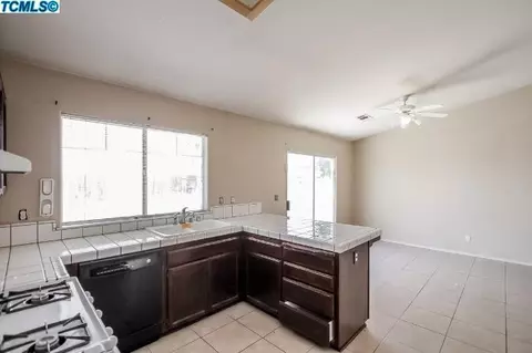 1471 Stinson Dr, Lemoore, CA 93245 photo 11