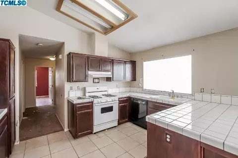1471 Stinson Dr, Lemoore, CA 93245 photo 9