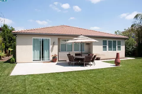 835 E Chestnut Ct, Visalia, CA 93292 photo 56