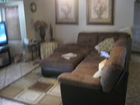 823 E Ash Ave, Tulare, CA 93274 photo 13