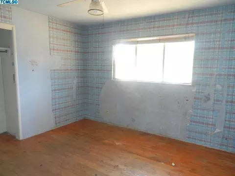 161 W Wayside Dr, Dinuba, CA 93618 photo 8