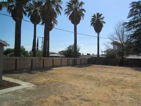 763 N E St, Tulare, CA 93274 photo 22
