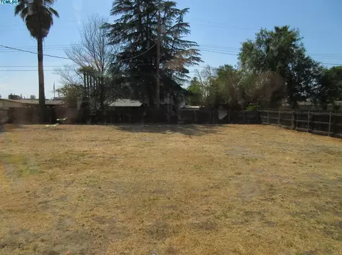 763 N E St, Tulare, CA 93274 photo 21