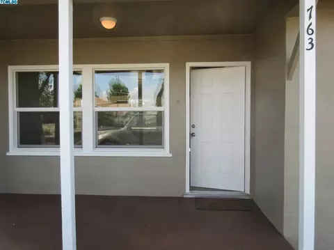 763 N E St, Tulare, CA 93274 photo 4