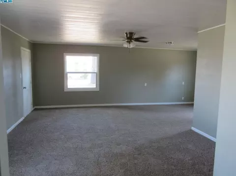 763 N E St, Tulare, CA 93274 photo 14
