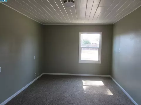 763 N E St, Tulare, CA 93274 photo 13