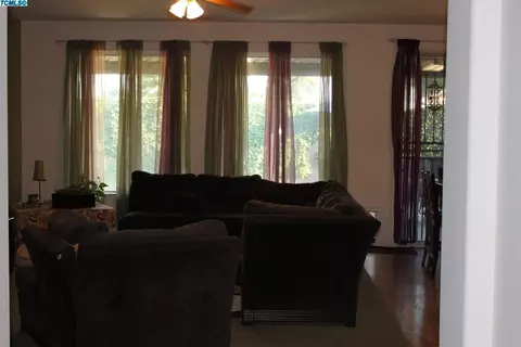 4311 E Laurel Ave, Visalia, CA 93292 photo 4
