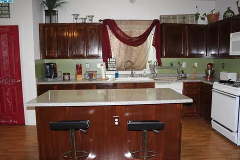 4311 E Laurel Ave, Visalia, CA 93292 photo 9