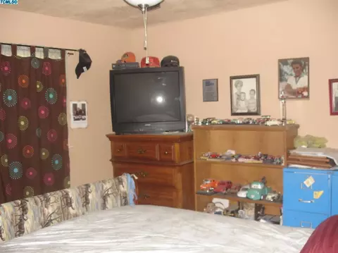 917 E Harvard Ter, Lindsay, CA 93247 photo 12